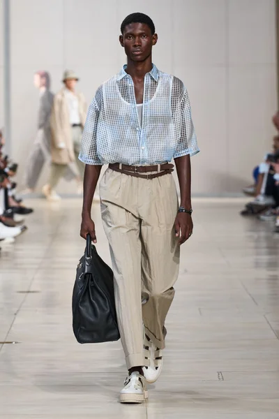 Look 20
